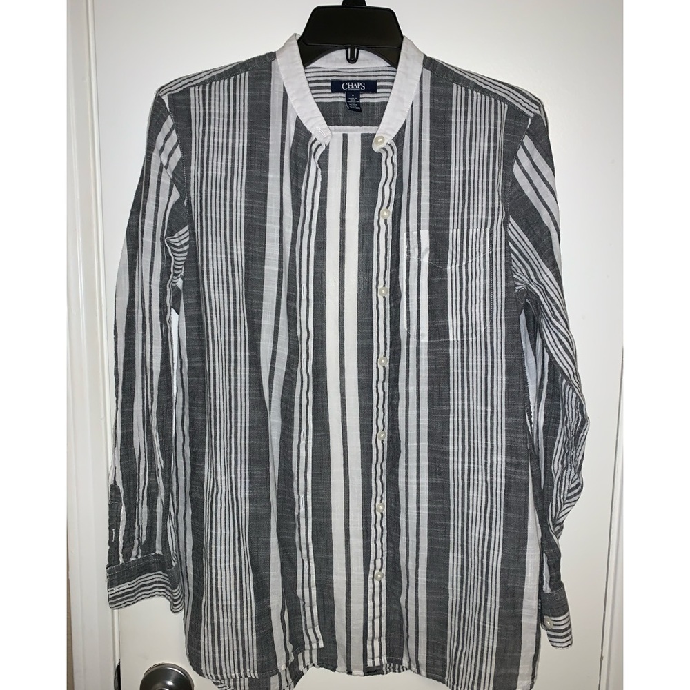 Size Medium Chaps Gray/White Blouse
